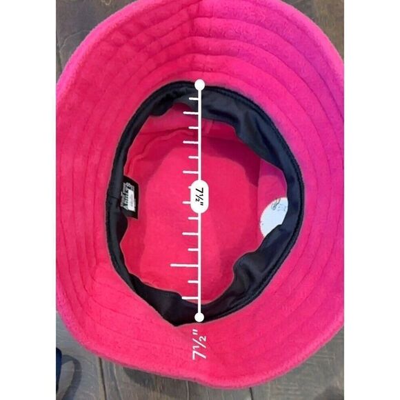 Vintage Tweety Bird Warner Brothers Pink Bucket Hat Fisherman Adult 1997 Fleece - Picture 6 of 10